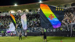 Aprovada Lei do Esporte pune em casos de racismo e homofobia