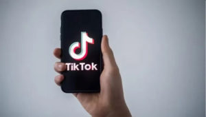 Biden sanciona lei que pode proibir TikTok
