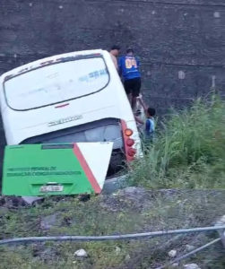 Acidente com ônibus do IFPA próximo à usina de Tucuruí deixa 4 mortos no Pará