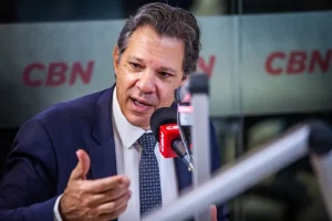 Haddad afirma que ainda não sabe como vai conseguir chegar à faixa de isenção de IR em R$ 5 mil