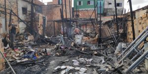 Fogo destrói cinco casas no Pará