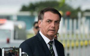 Bolsonaro expõe valor da gasolina nas refinarias: R$ 0,91