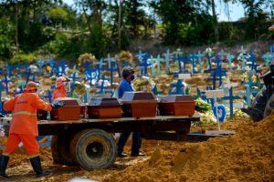 Sob alta recorde do coronavírus, AM anuncia reabertura gradual do comércio em Manaus