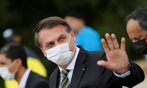 Bolsonaro inclui academias de ginástica e salões entre serviços essenciais