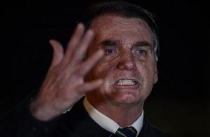 Bolsonaro volta a questionar atuação da OMS: “parece que querem quebrar os países”