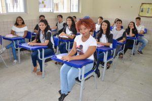 ESCOLA DE MARABÁ DESBANCA BELÉM E CRAVA MÉDIA MAIS ALTA NA REDAÇÃO DO ENEM