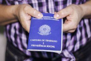Redução de jornada e suspensão de contratos podem impactar cálculo do 13° salário