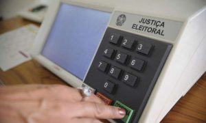 TSE atrasa licitação e Eleições 2020 correm risco no fornecimento de urnas