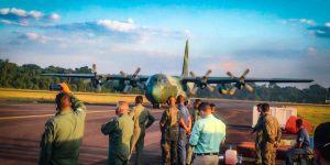 Avião da FAB soma forças no combate às queimadas na Floresta de Carajás
