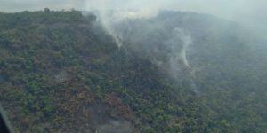 Fumaça de incêndio na Floresta de Carajás é vista de Parauapebas