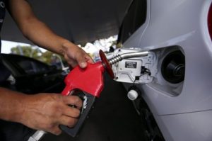 Diesel vai subir 15,2% e gasolina terá alta de 10,2% nas refinarias na sexta