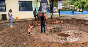 Acadêmicos de Biologia constroem lago para pesquisas na Uepa de Marabá