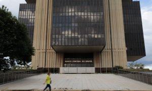 Bolsonaro nomeia presidente e diretores do Banco Central para mandatos fixos
