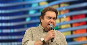 De saída da Globo, Fausto Silva fecha contrato de cinco anos com a Band