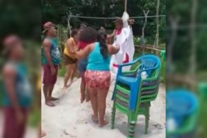 Polícia interrompe ritual para ‘acabar com a covid-19’ com sacrifício de crianças em Bragança