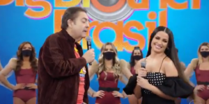 Faustão ‘foge’ de Juliette ao ser questionado sobre fim do ‘Domingão’: ‘É o último ano’