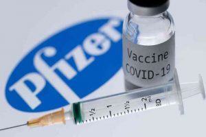 Alternância entre vacinas da AstraZeneca e Pfizer é segura, diz imunologista
