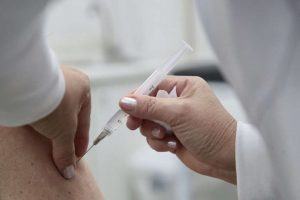Justiça confirma demissão após recusa de vacina pela primeira vez