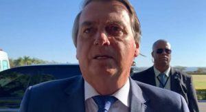 Bolsonaro cogita desistir de eleição em 2022 se voto não puder ser impresso