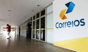 Câmara aprova projeto de privatização dos Correios