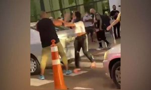 Vídeo: mulher é agredida por motorista de aplicativo após discussão na saída de shopping