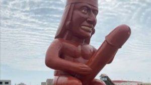 Cidade atrai turistas com estátua ‘religiosa’ com pênis