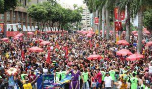 Carnaval de rua do Rio gera renda para ao menos 20 mil pessoas durante a folia, diz estudo