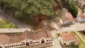 Deslizamento destrói casarão histórico em Ouro Preto;
