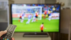 Como futebol por streaming virou obstáculo para idosos: ‘Não sei como ver’