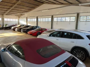 Justiça do DF nega pedido para devolver carros de luxo do influencer Klebim apreendidos pela polícia