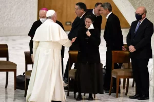 Vaticano terá mulheres em conselho de Papa pela primeira vez