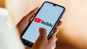 YouTube vai exibir conteúdo educando usuários sobre fake news