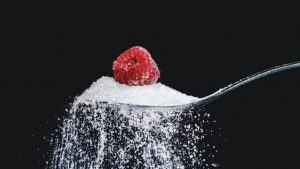 Açúcar: veja 5 malefícios e como substituí-lo nas refeições