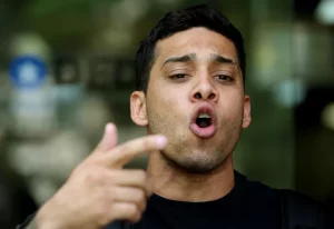 Ex-assessor de Gabriel Monteiro revelou que vereador fazia sexo na frente da equipe durante o trabalho