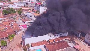 Incêndio consome igreja e quatro empresas em Marabá