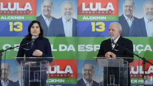 Campanha de Lula incorpora sugestão de Tebet e troca vermelho pelo branco