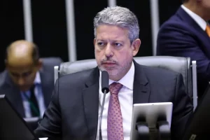 Lira diz que desenho de ministérios de Lula não teve rendimento esperado por parte do governo