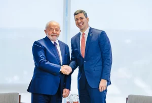 Lula viaja nesta segunda ao Paraguai; retorno ao Brasil pode ter avanço em reforma ministerial