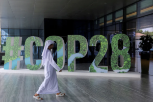 COP 28 anuncia fundo de US$ 420 milhões para apoiar países afetados pelo aquecimento global